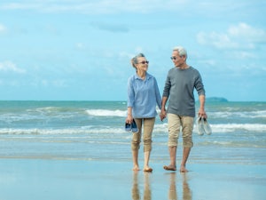 How do financial advisors help with retirement planning?